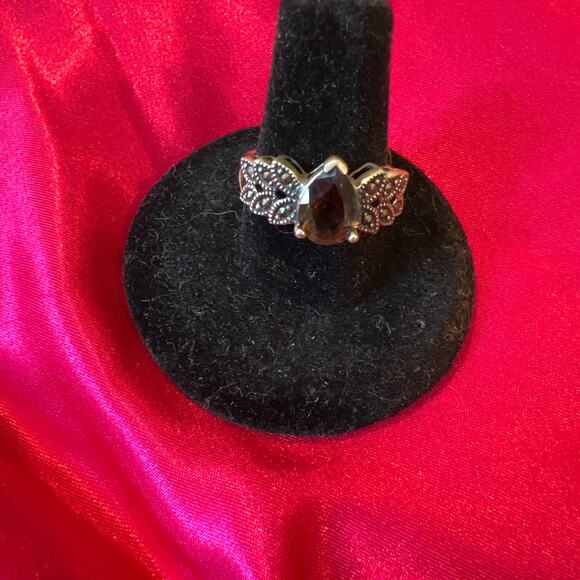 Silver Tone Brown CZ Stone with Marcasite Leaves Ring Size 7.5 - Picture 3 of 5